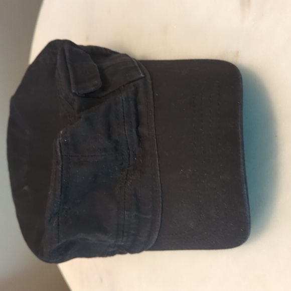 Pit Bull Black Cap with Small Pocket - Picture 5 of 5